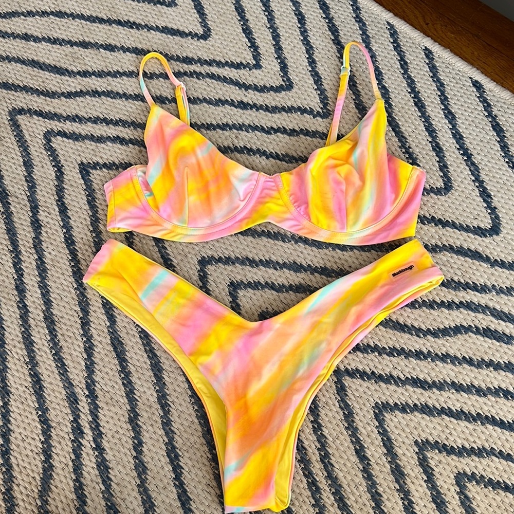 Blackbough rainbow bikini top and bottoms size large